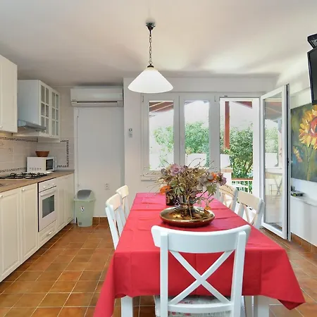 House Vlade 1219 Premantura