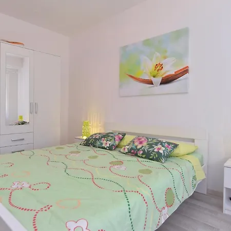House Vlade 1219 Premantura