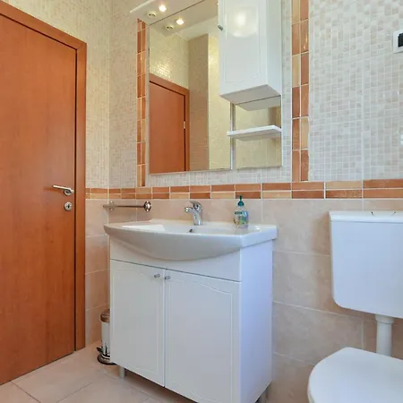 House Vlade 1219 Holiday home